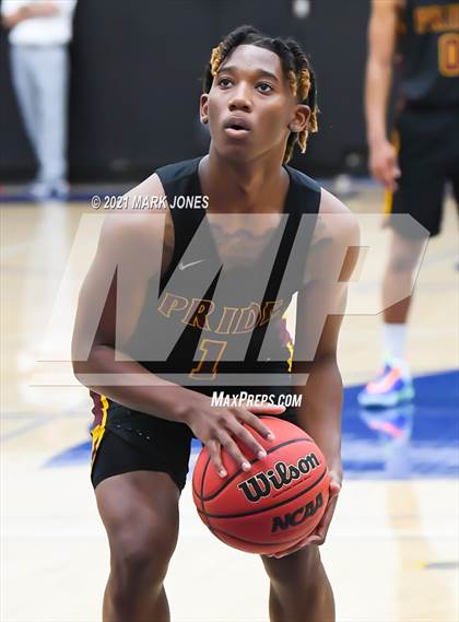 Thumbnail 3 in Sunnyslope vs. Mountain Pointe (AIA 6A Final)  photogallery.