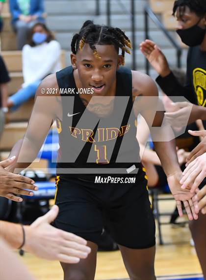 Thumbnail 1 in Sunnyslope vs. Mountain Pointe (AIA 6A Final)  photogallery.