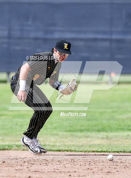 Thumbnail 2 in Sunny Hills @ Chino Hills photogallery.