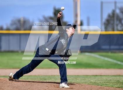Thumbnail 3 in Sunny Hills @ Chino Hills photogallery.