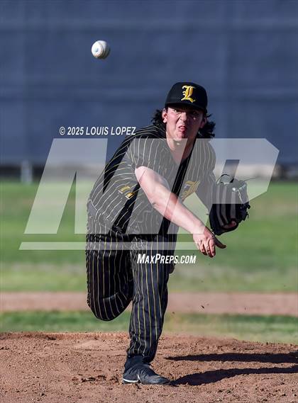 Thumbnail 1 in Sunny Hills @ Chino Hills photogallery.