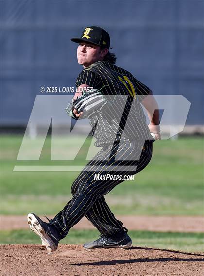 Thumbnail 1 in Sunny Hills @ Chino Hills photogallery.