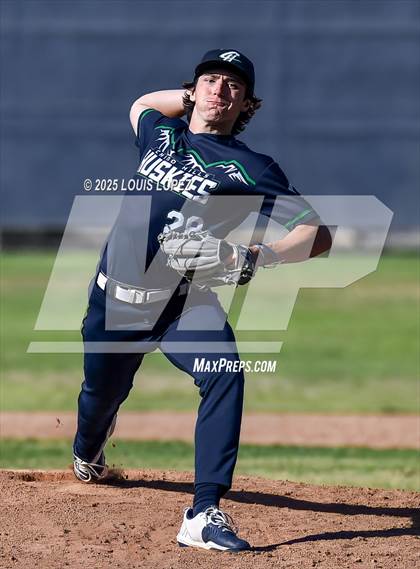 Thumbnail 2 in Sunny Hills @ Chino Hills photogallery.