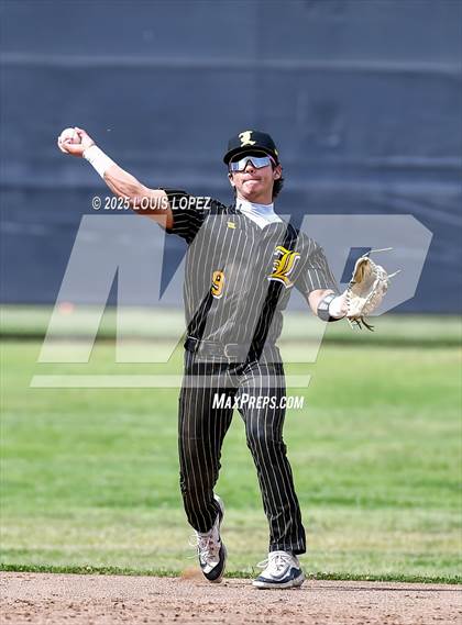 Thumbnail 1 in Sunny Hills @ Chino Hills photogallery.