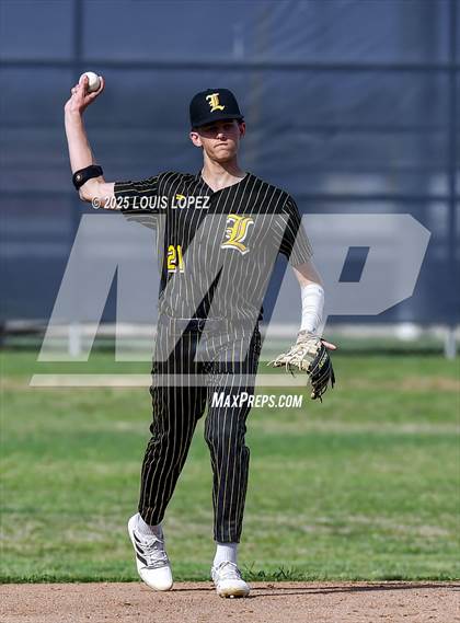 Thumbnail 2 in Sunny Hills @ Chino Hills photogallery.