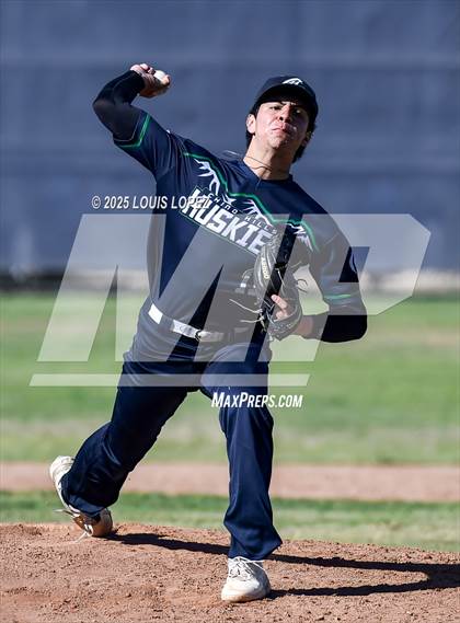 Thumbnail 3 in Sunny Hills @ Chino Hills photogallery.