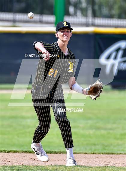 Thumbnail 3 in Sunny Hills @ Chino Hills photogallery.