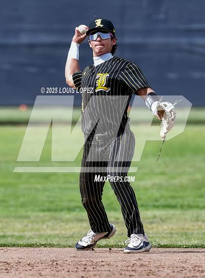 Thumbnail 3 in Sunny Hills @ Chino Hills photogallery.