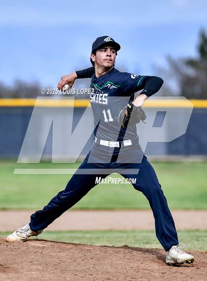 Thumbnail 1 in Sunny Hills @ Chino Hills photogallery.