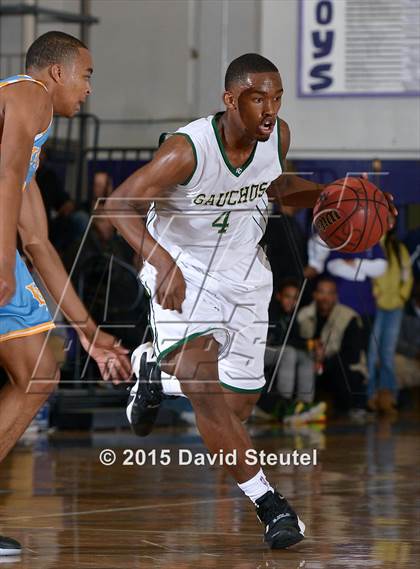 Thumbnail 1 in Burbank vs. El Cerrito (St. Hope Elite Classic) photogallery.