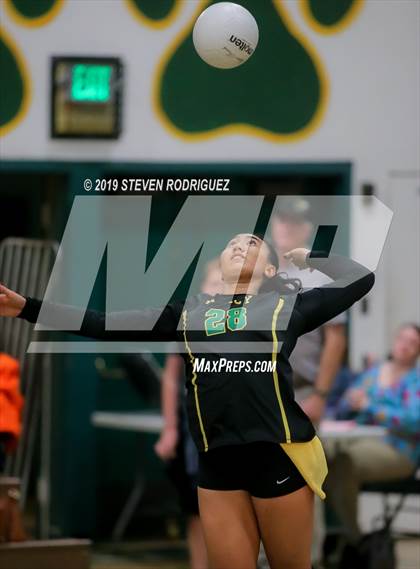 Thumbnail 2 in Tracy vs. Vacaville photogallery.