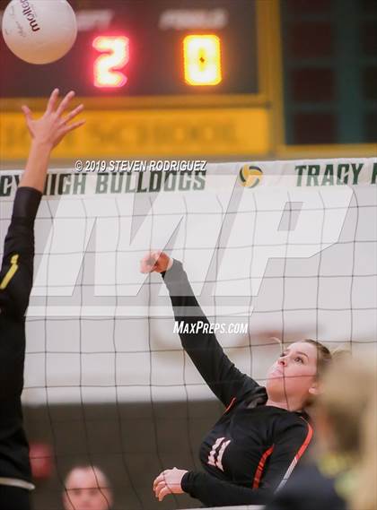 Thumbnail 3 in Tracy vs. Vacaville photogallery.
