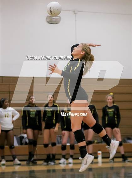 Thumbnail 3 in Tracy vs. Vacaville photogallery.