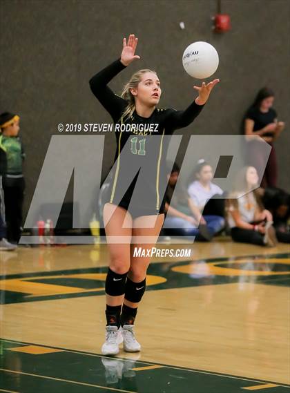 Thumbnail 2 in Tracy vs. Vacaville photogallery.