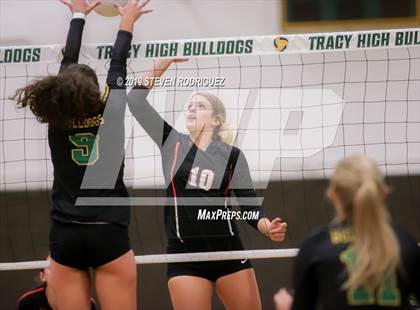 Thumbnail 1 in Tracy vs. Vacaville photogallery.