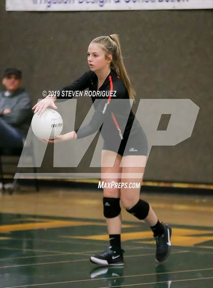 Thumbnail 2 in Tracy vs. Vacaville photogallery.