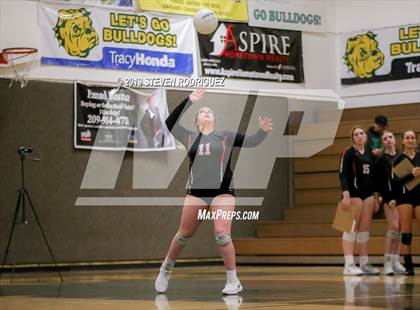 Thumbnail 2 in Tracy vs. Vacaville photogallery.