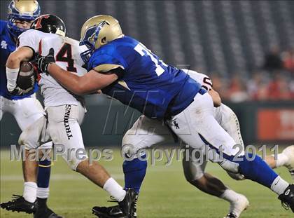 Thumbnail 2 in San Clemente vs. Santa Margarita (CIF SS PAC-5 Division Final) photogallery.