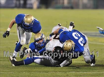 Thumbnail 1 in San Clemente vs. Santa Margarita (CIF SS PAC-5 Division Final) photogallery.