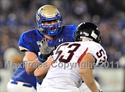 Thumbnail 2 in San Clemente vs. Santa Margarita (CIF SS PAC-5 Division Final) photogallery.