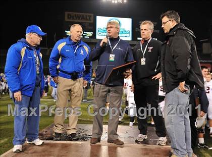 Thumbnail 2 in San Clemente vs. Santa Margarita (CIF SS PAC-5 Division Final) photogallery.