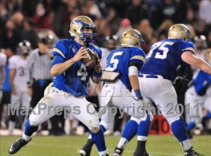 Thumbnail 2 in San Clemente vs. Santa Margarita (CIF SS PAC-5 Division Final) photogallery.