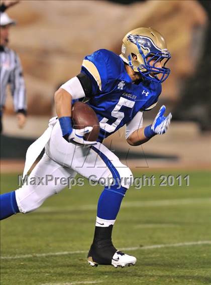 Thumbnail 1 in San Clemente vs. Santa Margarita (CIF SS PAC-5 Division Final) photogallery.