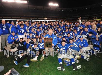 Thumbnail 1 in San Clemente vs. Santa Margarita (CIF SS PAC-5 Division Final) photogallery.