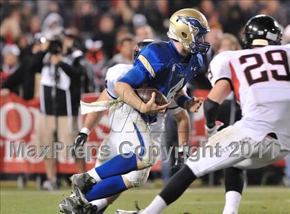 Thumbnail 2 in San Clemente vs. Santa Margarita (CIF SS PAC-5 Division Final) photogallery.