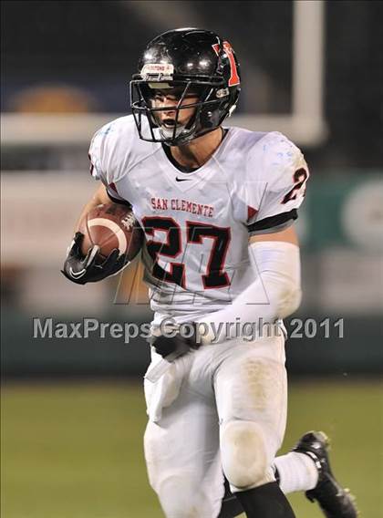 Thumbnail 1 in San Clemente vs. Santa Margarita (CIF SS PAC-5 Division Final) photogallery.