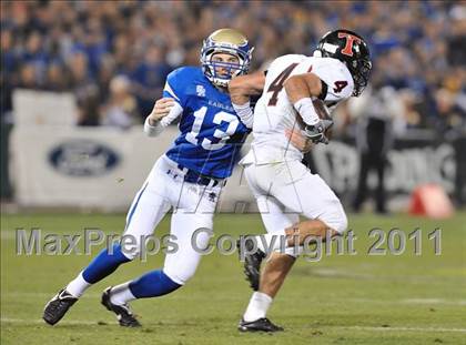 Thumbnail 2 in San Clemente vs. Santa Margarita (CIF SS PAC-5 Division Final) photogallery.