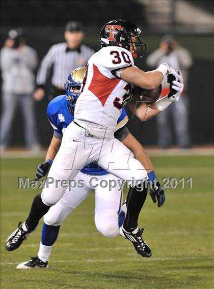 Thumbnail 1 in San Clemente vs. Santa Margarita (CIF SS PAC-5 Division Final) photogallery.