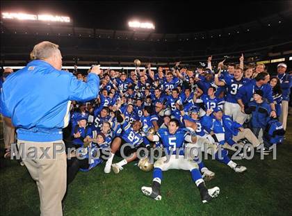 Thumbnail 1 in San Clemente vs. Santa Margarita (CIF SS PAC-5 Division Final) photogallery.