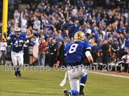 Thumbnail 3 in San Clemente vs. Santa Margarita (CIF SS PAC-5 Division Final) photogallery.