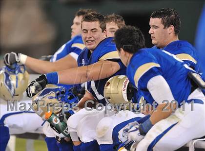 Thumbnail 2 in San Clemente vs. Santa Margarita (CIF SS PAC-5 Division Final) photogallery.