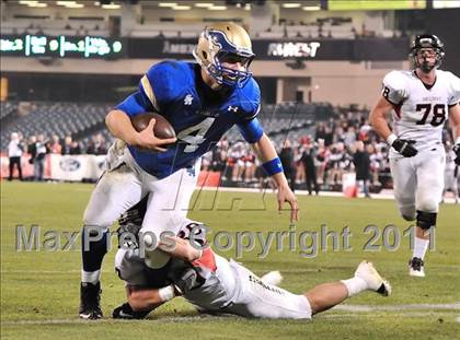 Thumbnail 3 in San Clemente vs. Santa Margarita (CIF SS PAC-5 Division Final) photogallery.