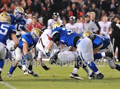 Thumbnail 1 in San Clemente vs. Santa Margarita (CIF SS PAC-5 Division Final) photogallery.