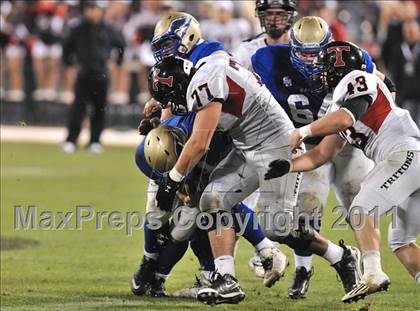 Thumbnail 3 in San Clemente vs. Santa Margarita (CIF SS PAC-5 Division Final) photogallery.