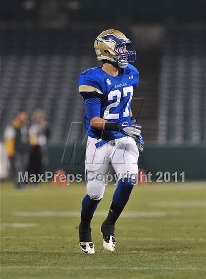 Thumbnail 3 in San Clemente vs. Santa Margarita (CIF SS PAC-5 Division Final) photogallery.