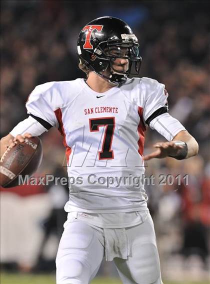 Thumbnail 3 in San Clemente vs. Santa Margarita (CIF SS PAC-5 Division Final) photogallery.