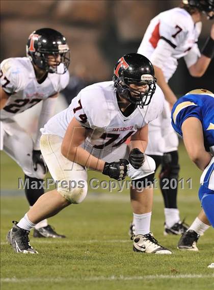 Thumbnail 3 in San Clemente vs. Santa Margarita (CIF SS PAC-5 Division Final) photogallery.