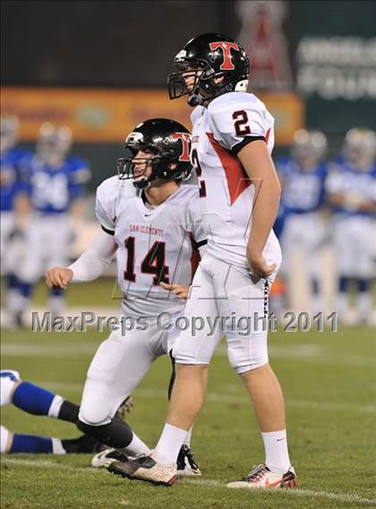 Thumbnail 3 in San Clemente vs. Santa Margarita (CIF SS PAC-5 Division Final) photogallery.