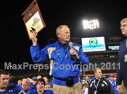 Thumbnail 3 in San Clemente vs. Santa Margarita (CIF SS PAC-5 Division Final) photogallery.