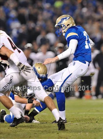 Thumbnail 3 in San Clemente vs. Santa Margarita (CIF SS PAC-5 Division Final) photogallery.