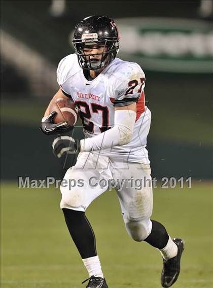 Thumbnail 3 in San Clemente vs. Santa Margarita (CIF SS PAC-5 Division Final) photogallery.