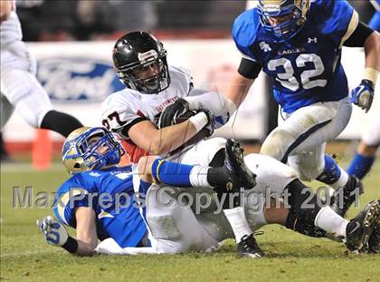Thumbnail 2 in San Clemente vs. Santa Margarita (CIF SS PAC-5 Division Final) photogallery.