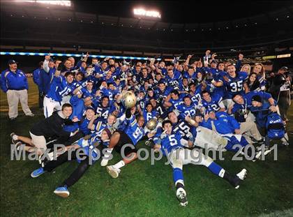 Thumbnail 1 in San Clemente vs. Santa Margarita (CIF SS PAC-5 Division Final) photogallery.