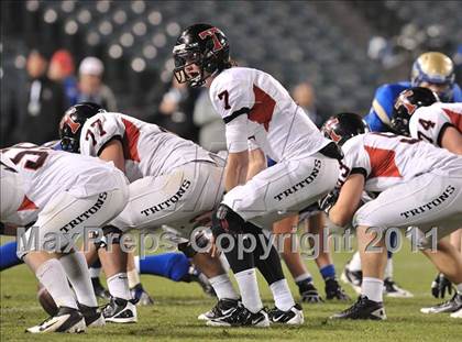 Thumbnail 3 in San Clemente vs. Santa Margarita (CIF SS PAC-5 Division Final) photogallery.