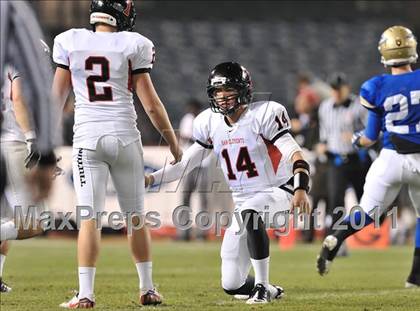 Thumbnail 2 in San Clemente vs. Santa Margarita (CIF SS PAC-5 Division Final) photogallery.