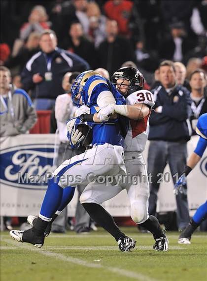Thumbnail 1 in San Clemente vs. Santa Margarita (CIF SS PAC-5 Division Final) photogallery.